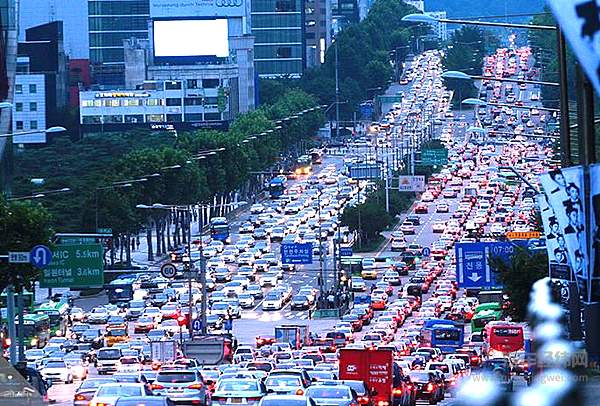汽车“年检新标准”将在十天后执行！看完这一项，车主：想卖车！