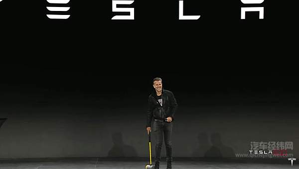 零百2.1秒只卖百万！ 最强电动车Model S Plaid正式交付