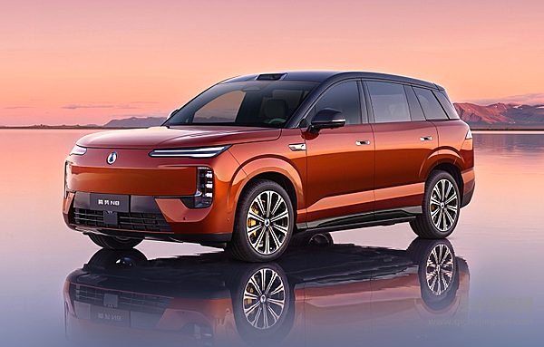 腾势N8正式开启预订 定位大五座豪华SUV11月上市