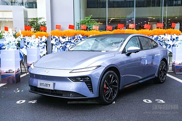 东风奕派开店超200家 电动轿跑eπ007已到位~