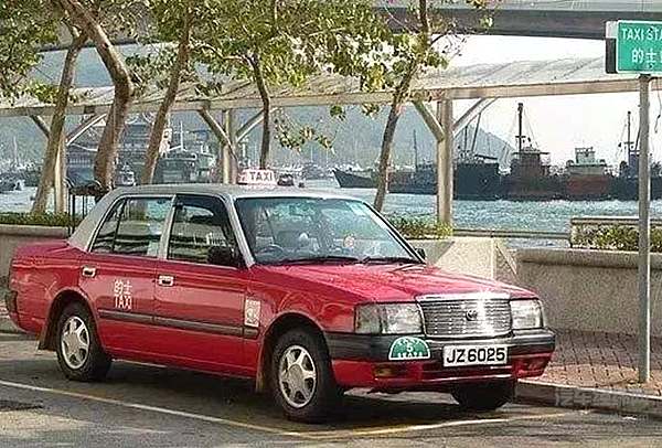 20多年的香港 遍地豪车，为何唯独不见国产车？