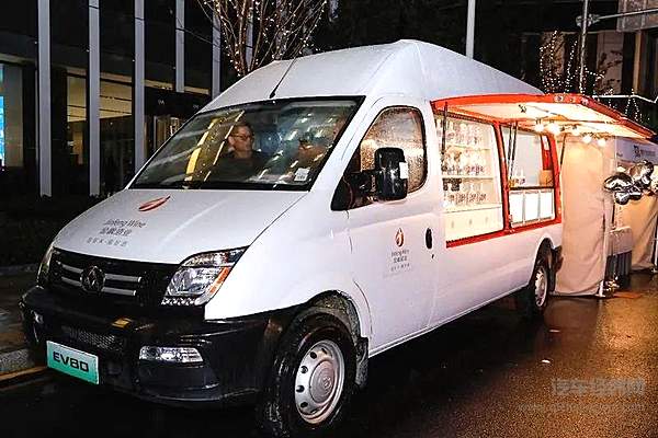 想要全面推广电动车？李书福希望获得更多政策支持