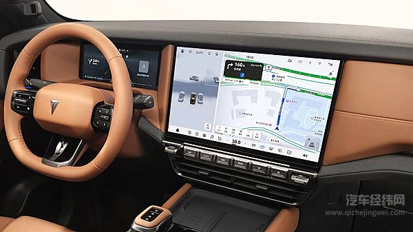 9成通勤1成越野 深蓝G318才是家庭用户的全能 SUV？