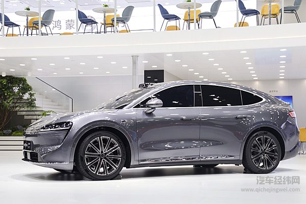 极越01对比智界R7 谁才是智驾标杆SUV？