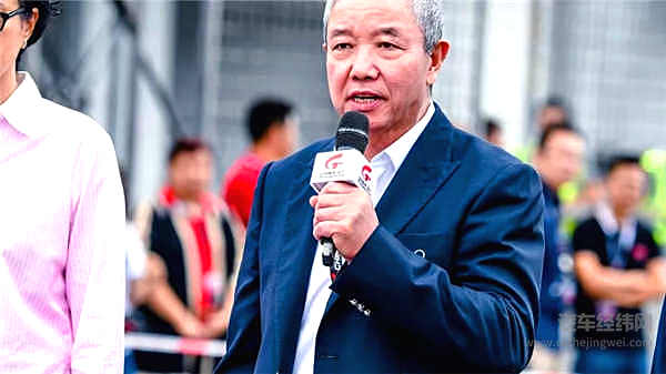 在多弯起伏的赛道上比拼，奥迪、保时捷、兰博基尼哪辆最强？