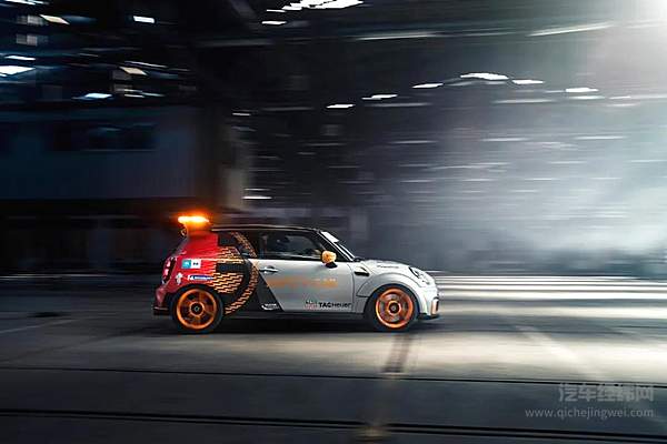MINI Electric Pacesetter 宝马发布2021赛季电动方程式安全车