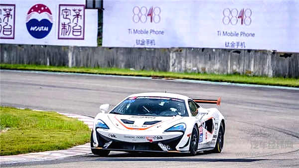 在多弯起伏的赛道上比拼，奥迪、保时捷、兰博基尼哪辆最强？