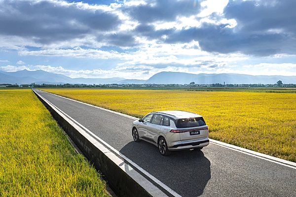 认准家庭用户 奕派eπ 008五座版能否平替理想L6？