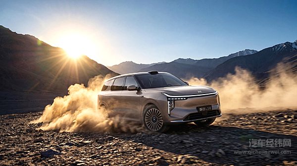 30万级高端SUV 岚图泰山X8与智己LS8你选谁？