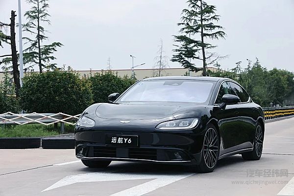 共谋合作新篇章携手远航向未来--远航汽车全国招商大会在大运集团总部隆重举行