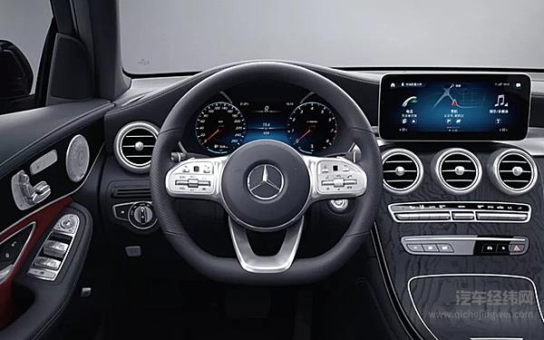 新款奥迪Q5L Sportback上市 相比奔驰GLC谁更值得入手？