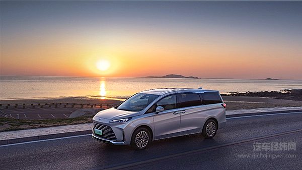 别克GL8 PHEV陆尚舒适DG版正式上市 22.99万起售