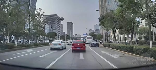 蔚来眼中的世界 其智能驾驶能有多特别？