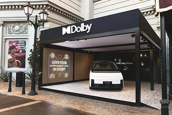 理想MEGA首次亮相CES！全球首款支持杜比视界和杜比全景声车型