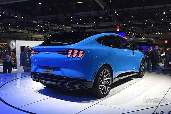 一匹电动马 福特Mach-E能抢在Model-Y前面吗？