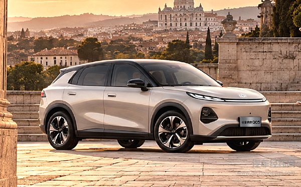 2027款长安启源Q05正式上市 限时补贴后 7.99 万元起