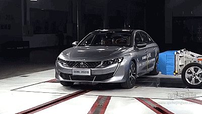 国内首次公开满载高速双向侧面碰撞试验 东风标致508L发起挑战