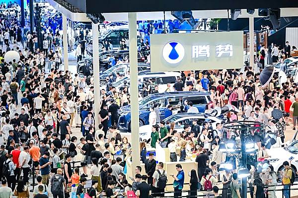 腾势汽车携超强产品矩阵登陆2024粤港澳大湾区车展