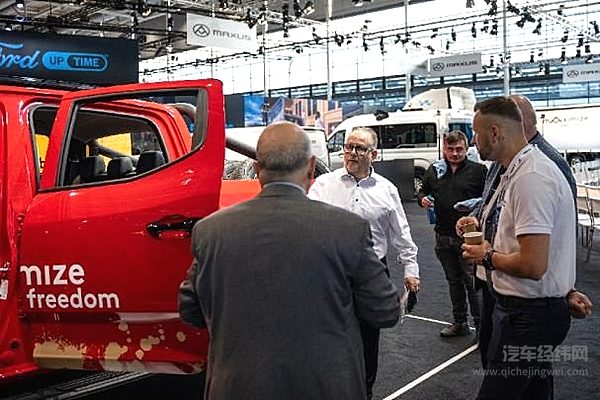 上汽商用车登陆汉诺威 IAA 皮卡、重卡、无人车首秀亮出全品类商用车矩阵
