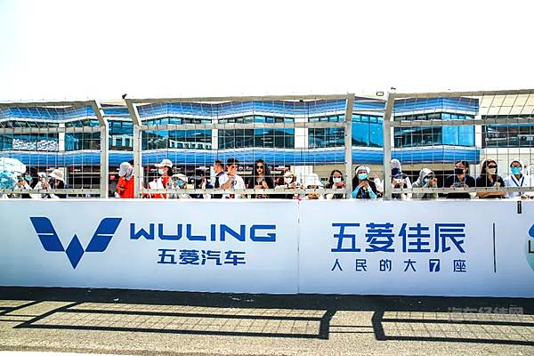 五菱佳辰成为2022 F4中国锦标赛官方唯一指定接待工作用车