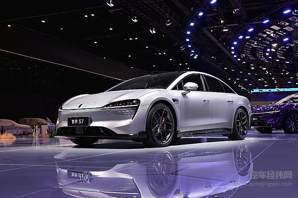 华为系轿车二选一 智界S7与尚界Z7谁更强？