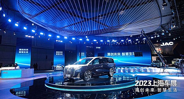 中国品牌首个MPV专属架构！江淮瑞风以概念车为创造新国潮MPV