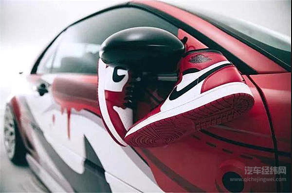 Supreme X Ferrari？这些与潮牌联名的汽车你知道吗？