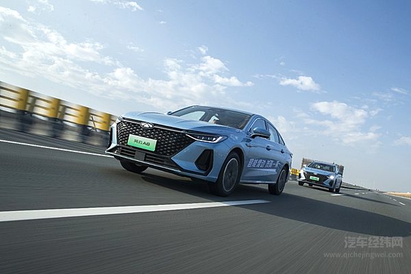 热门插混家轿面对面 风云A8对比银河L6如何选？