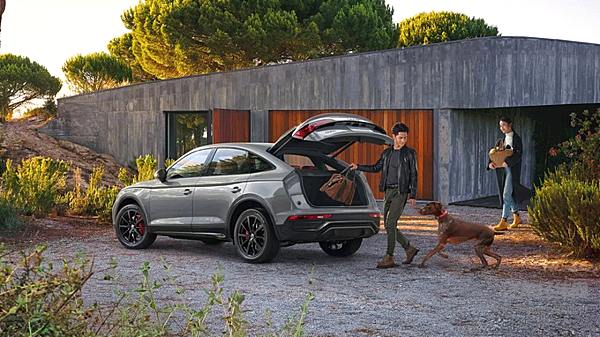 新款奥迪Q5L Sportback上市 相比奔驰GLC谁更值得入手？