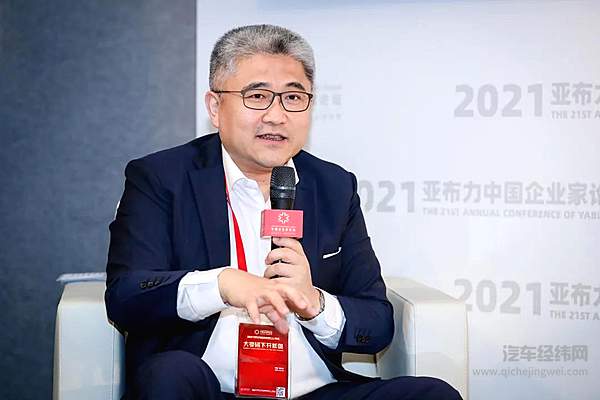 北京梅赛德斯-奔驰销售服务有限公司销售与市场营销首席运营官段建军