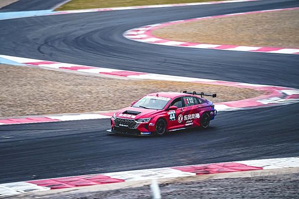 “潮改+”计划上线 东风赛车成就国家级赛事4冠王