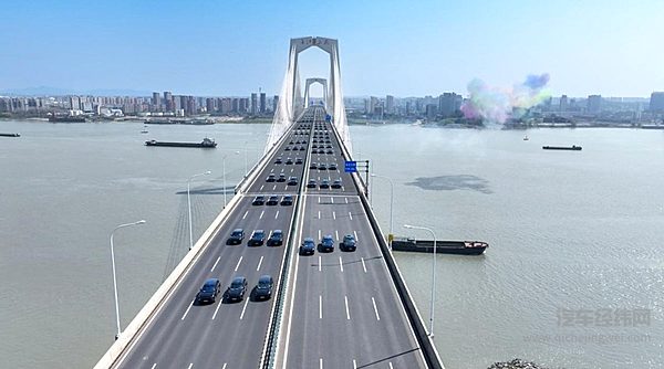 从“第一根桩”到“百车智驾”：奇瑞猎鹰智驾开启智造新纪元
