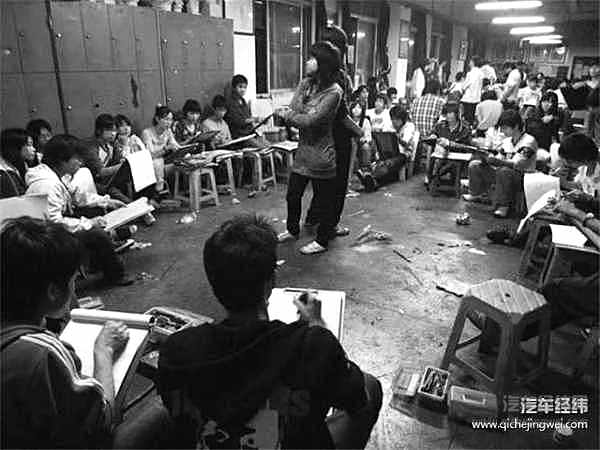 中国品牌40年“奋斗史”，汽车业发生了什么？