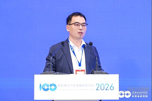 中汽创智拱印生：数据为桥，实现汽车、机器人、飞行汽车技术共生