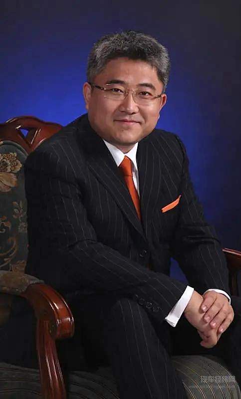 全新梅赛德斯-奔驰S级轿车正式上市 开创驾乘安全新境界