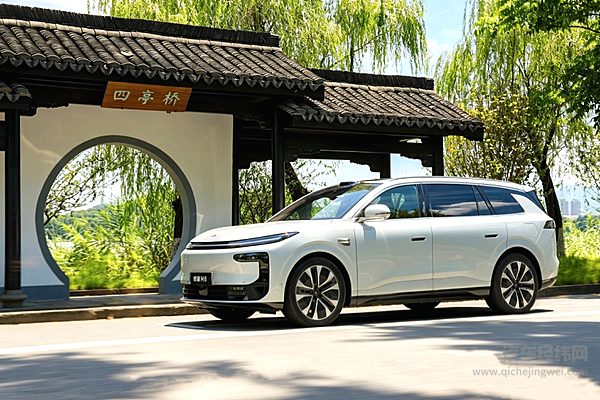 华为六件套上车 奕派M8能否站稳脚跟？