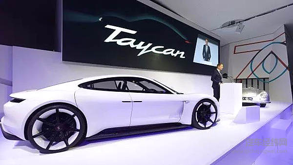 电动圈来了位“新朋友” 姓Porsche 名Taycan