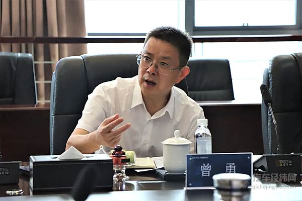 重庆物流集团党委书记、董事长曾勇到访力帆科技
