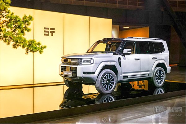 纵享一车两生活 全领域豪华越野SUV 2027款纵横G700全球上市