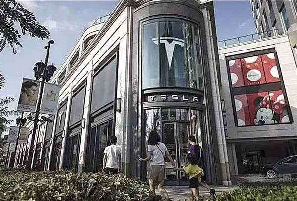 上海市政府：特斯拉上海建厂一事正在商谈中