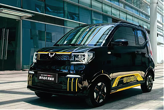 五菱宏光MINI EV保值率登顶 “神车”的大名是怎么得到的？
