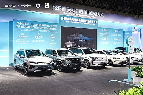 全员布局大模型 5家车企谁走得最快？