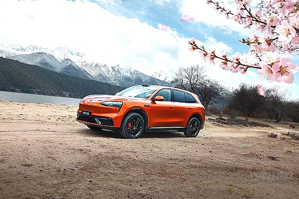 30万以内纯电SUV二选一 问界M6与特斯拉Model Y谁更有性价比？