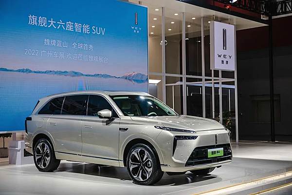 三旗舰焕新发布引领品牌向上 长城汽车强势登陆2022广州车展