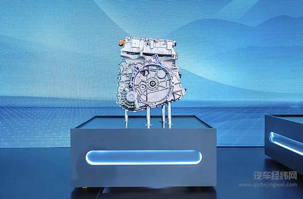 新能源“大考“拆题：续航1400+km奇瑞鲲鹏超性能电混C-DM正式亮相
