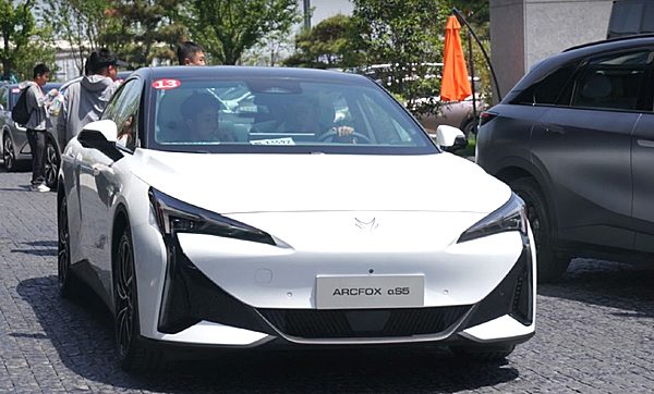 北汽新能源渐入佳境 但如何跨越盈利关？