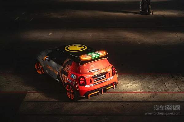MINI Electric Pacesetter 宝马发布2021赛季电动方程式安全车