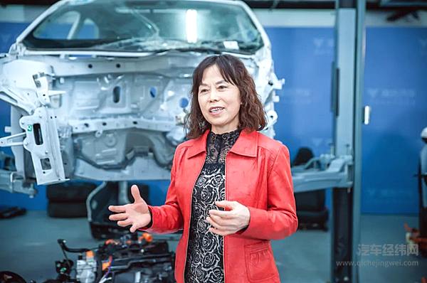 清华大学汽车安全与节能国家实验室、汽车碰撞试验室主任张金换教授