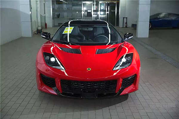 Lotus Evora 400国内亮相，一辆138.8万都花在纯驾驶上的车