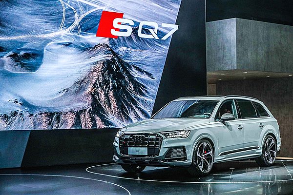 全新奥迪SQ7暗夜骑士版正式开启预售